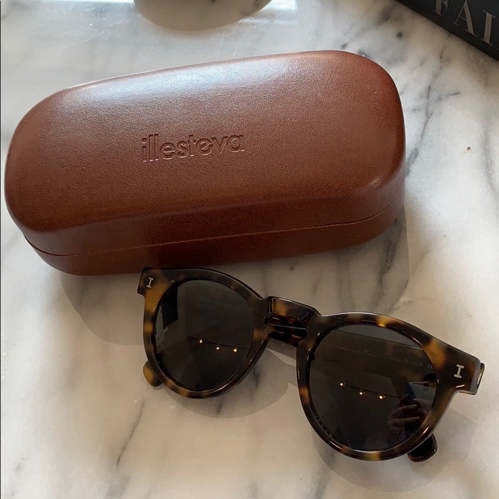 Illesteva Leonard Tortoise Sunglasses